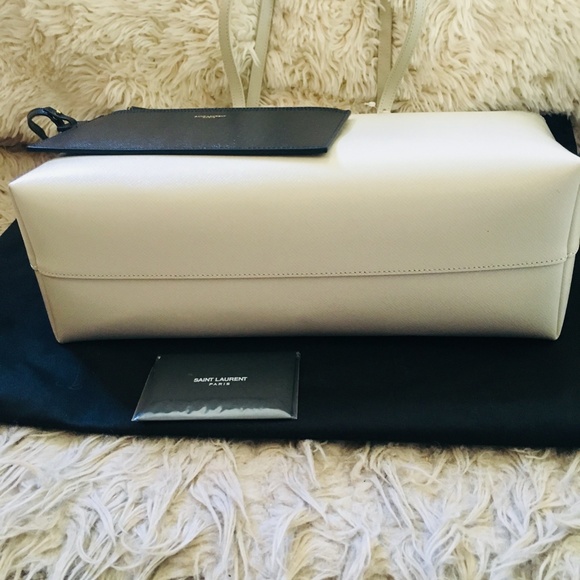 Saint Laurent Medium East/West Leather Tote - Picture 10 of 14